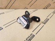 Петля двери правая передняя Toyota Camry V75