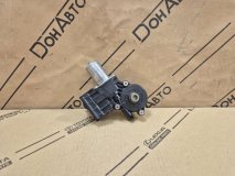 Мотор стеклоподъемника левый задний Toyota Rav4 50