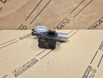 Мотор стеклоподъемника левый задний Toyota Rav4 50