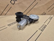 Мотор стеклоподъемника левый передний Toyota Harrier 4