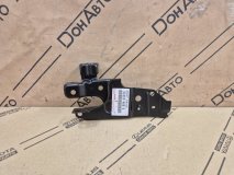 Кронштейн передней панели правый Lexus RX 4 Кронштейн передней панели правый Lexus RX 4