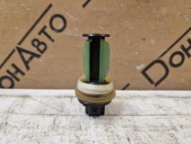 Датчик уровня жидкости бачка омывателя Toyota Corolla E210