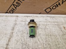 Датчик уровня жидкости бачка омывателя Toyota Corolla E210