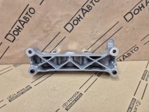 Кронштейн подушки двигателя Citroen C4 2 Кронштейн подушки двигателя Citroen C4 2