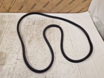 Уплотнитель крышки багажника Lexus RX 4