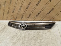 Решетка радиатора Toyota Camry V55