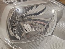 Фара правая Nissan Tiida C11