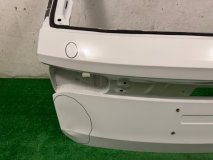 Крышка багажника Volkswagen Taos 1