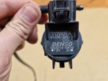 Насос омывателя стекла Toyota Rav4 40