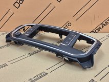 Рамка магнитолы Opel Vivaro K0