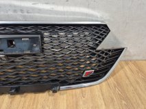 Решетка радиатора Haval F7 1