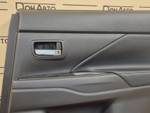Обшивка двери правая задняя Mitsubishi Outlander 3 GF