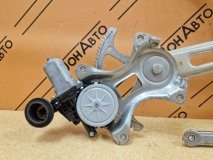 Стеклоподъемник правый передний Toyota Rav4 40