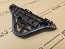 Кронштейн бампера правый передний Toyota Camry V55