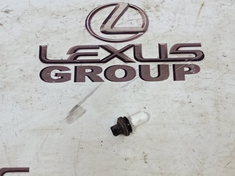 Датчик уровня жидкости омывателя Lexus RX300 AGL25 8ARFTS 2018 (б/у)