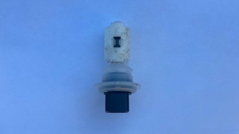 Датчик уровня жидкости омывателя Toyota Camry ASV70 2ARFE 2020 (б/у)