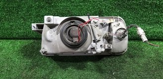 Фара правая передняя MAZDA Proceed Levante TJ31W 1995 RF Фара правая передняя MAZDA Proceed Levante TJ31W 1995 RF