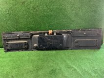 Стоп-вставка задняя MAZDA Bongo Friendee SGLR