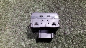 Кнопка управления зеркалами NISSAN X-Trail NT30 2003 QR20DE