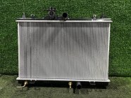 Радиатор ДВС передний NISSAN Wingroad Y12 HR15