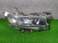 Фара правая передняя Toyota Land Cruiser J200 Рестайлинг 2 2015-2021