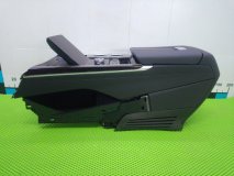 Консоль между сидений Cadillac Escalade T1XX 2025 L87/6.2L
