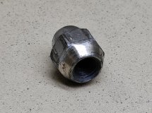 Гайка колеса Kia Optima Седан ЦВЕТ Белый SWP - SNOW WHITE PEARL 2017 G4KJ 2.4л