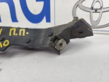 Кронштейн крыла правый передний Land Rover Range Rover Sport 2010 3.0 306DT