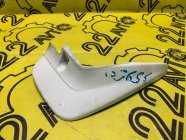 Брызговик правый передний Subaru Forester SG5 2004 EJ205