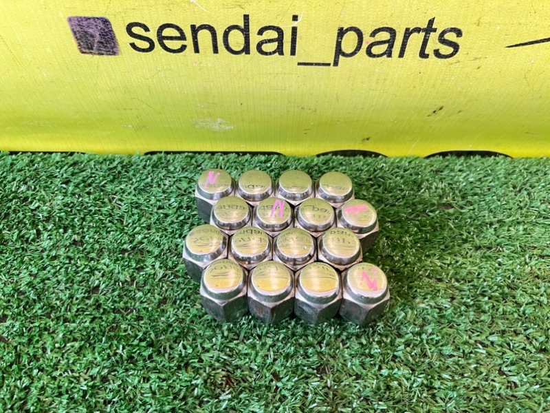 Гайка на колесо NISSAN NOTE E12 HR12DE 2017 (б/у)