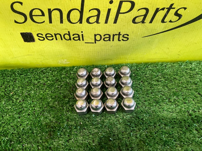 Гайка на колесо NISSAN NOTE E12 HR12DE 2017 (б/у)