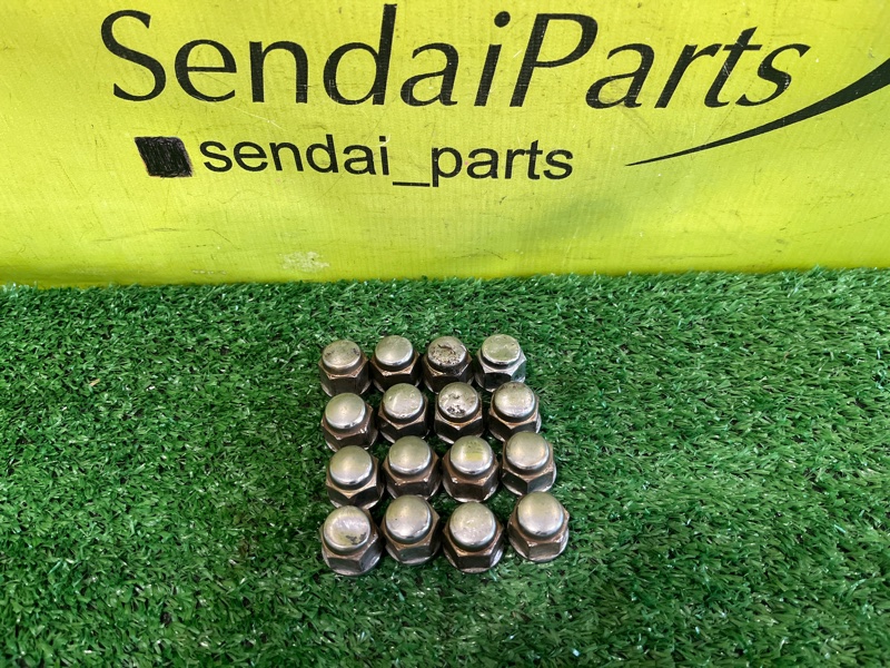 Гайка на колесо HONDA FIT SHUTTLE GP2 LDA 2014 (б/у)