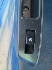 Запчасть кнопка стеклоподъемника Chevrolet Spark 2011