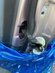 Запчасть ограничитель двери передний левый Chevrolet Spark 2011