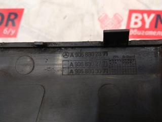 Накладка на бампер задняя правая Mercedes Sprinter 313CDI om646.986