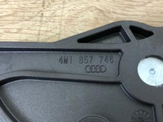Кронштейн HEAD UP Audi Q7 4M Кронштейн HEAD UP Audi Q7 4M