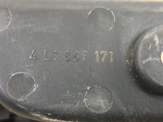 Верхняя часть кожуха ручки передняя левая Q7 2006-2015 4L