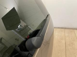 Запчасть поводок стеклоочистителя задний VW Touareg 3 2019-