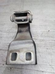 Петля крышки багажника Ford Focus 2 2005-2008