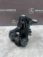 Кронштейн блока ABS Mercedes-Benz CLS500 C218 M278.922 контрактная