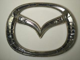Эмблема багажника Mazda Axela BK3P
