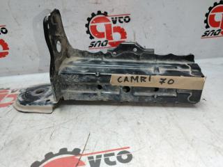 Кронштейн усилителя бампера правый TOYOTA CAMRY ASV70 2ARFE БУ