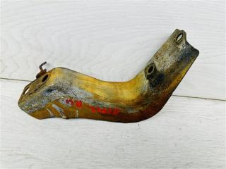 Кронштейн подножки правый Toyota Land Cruiser 300 3.5 V35AFTS БУ