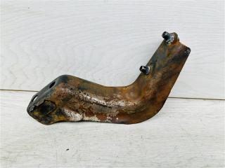 Кронштейн подножки левый Toyota Land Cruiser 300 3.5 V35AFTS БУ