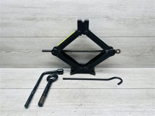 Набор инструментов Chery Tiggo 7 Pro Max 2022-2024 1.5 SQRE4T15C Набор инструментов Chery Tiggo 7 Pro Max 2022-2024 1.5 SQRE4T15C