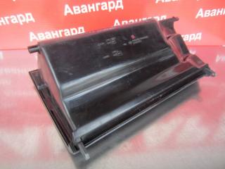 Бардачок Nissan Sunny B14