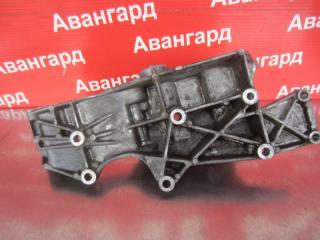 Кронштейн Passat 1999 B5 ARM