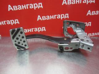 Педаль тормоза Mitsubishi Grandis 2006 DBA-NA4W 4G69 Б/У