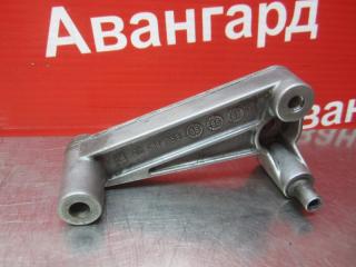 Кронштейн Opel Vectra 1996 B X18XE 90411763 Б/У