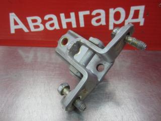 Петля двери передняя Mitsubishi Lancer 9 4G18